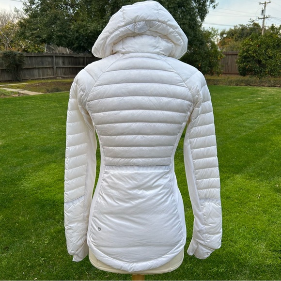 Lululemon Down for a Run Jacket in White Size 6 - Picture 4 of 16